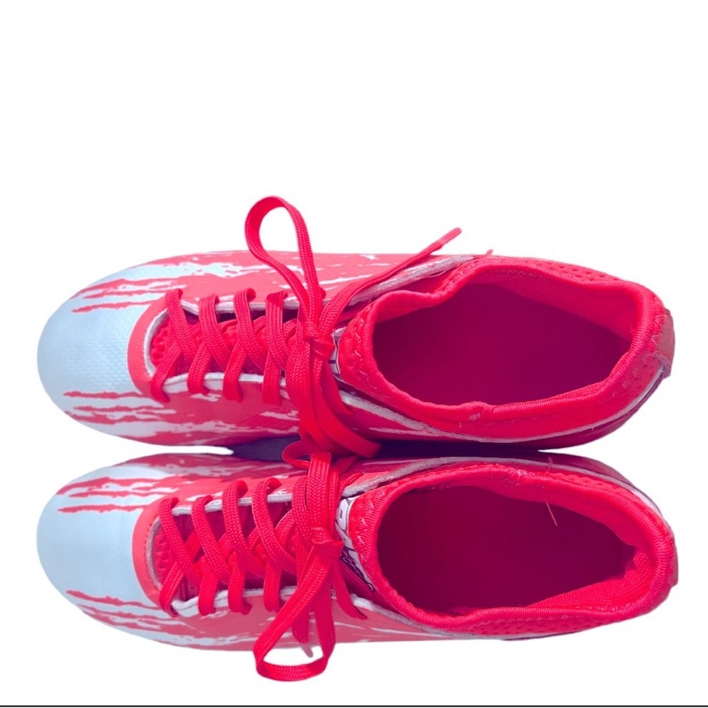 Brava Women’s Soccer Cleats